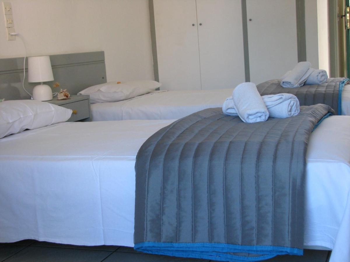 Dolphin Apt & Studios -Next To The Beach Roda  Esterno foto